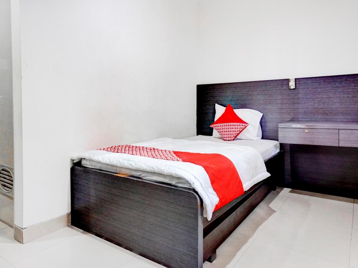 Oyo 90438 Mampang 34 Residence جاكرتا المظهر الخارجي الصورة